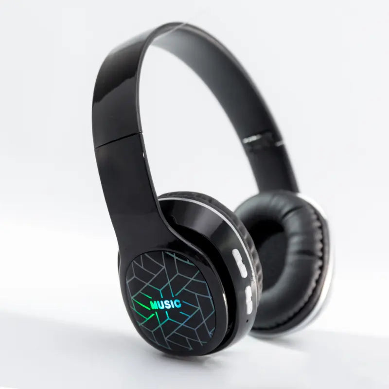 Wireless Bluetooth headphones