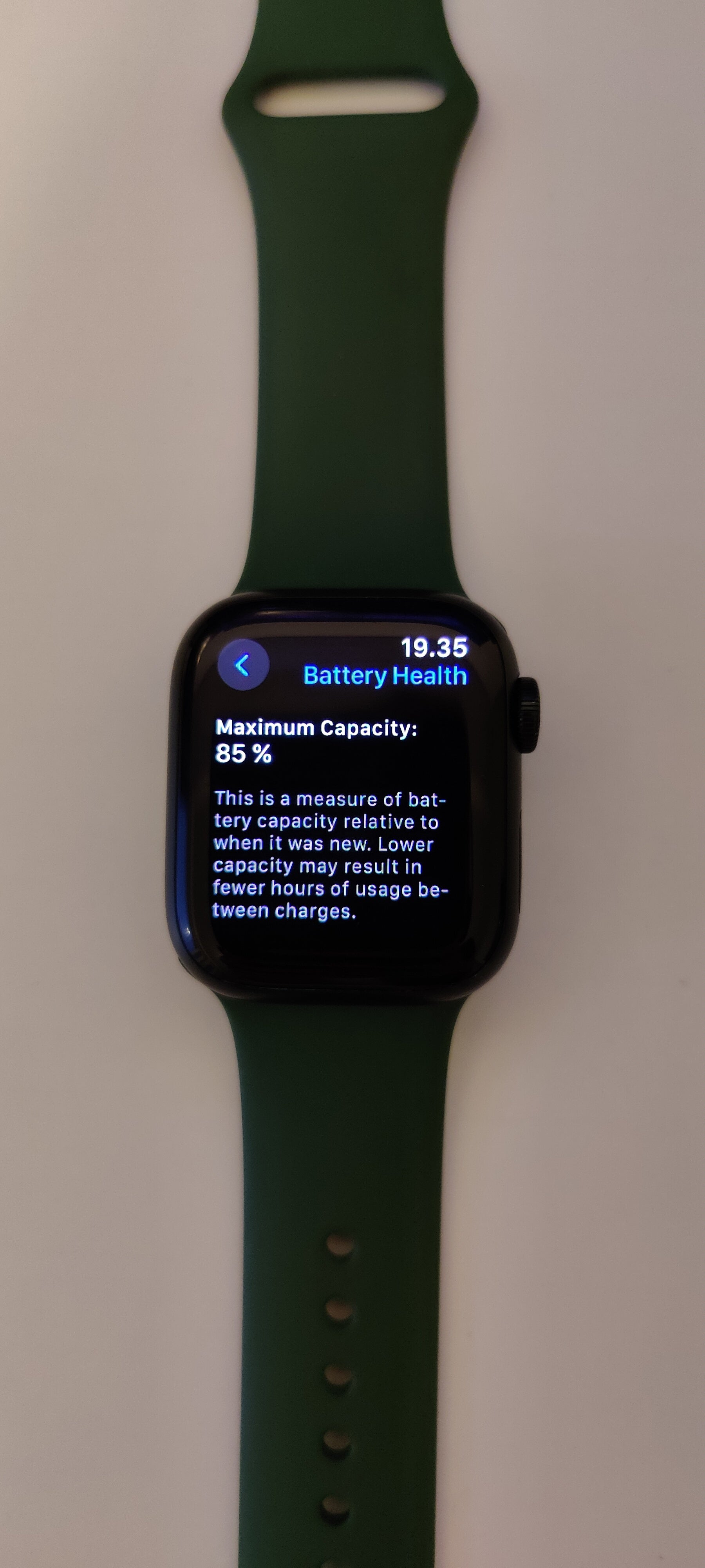 (Outlet) Apple Watch Series 7 41mm GPS Green Aluminum With Clover Sport Band + 4 Extra Bands