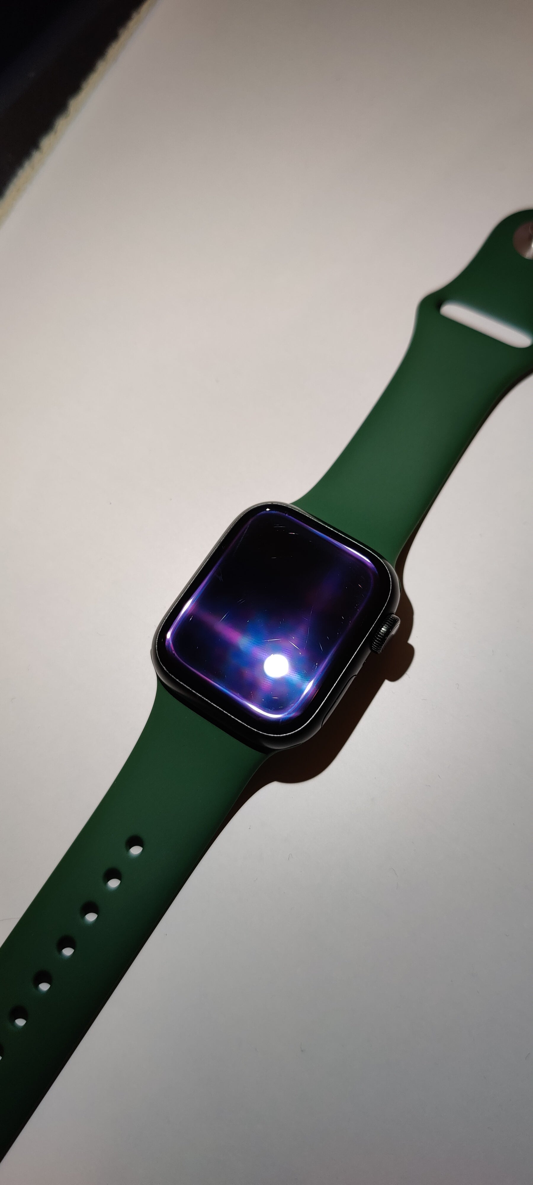 (Outlet) Apple Watch Series 7 41mm GPS Green Aluminum With Clover Sport Band + 4 Extra Bands