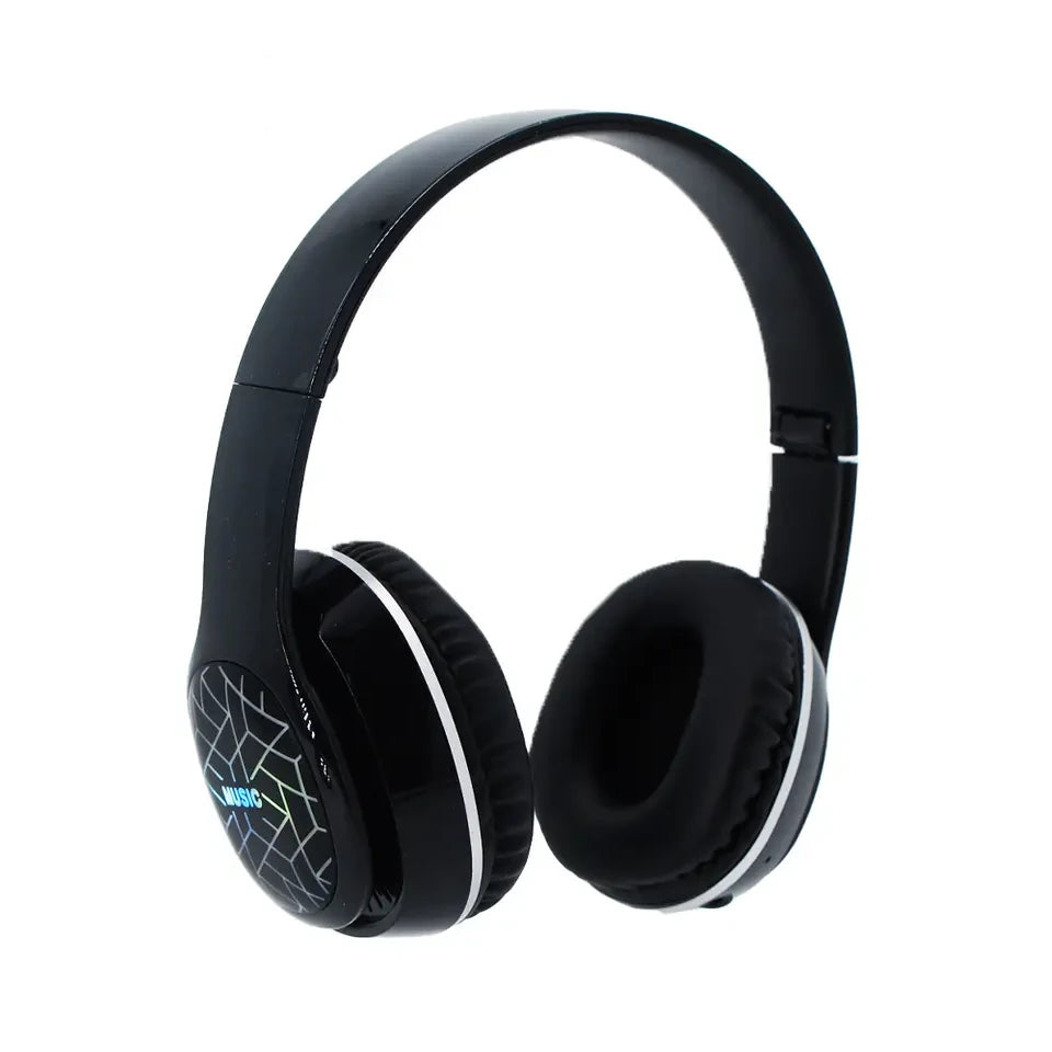 Wireless Bluetooth headphones